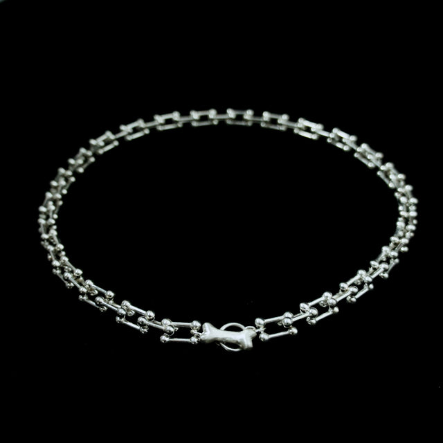 IRIS link necklace