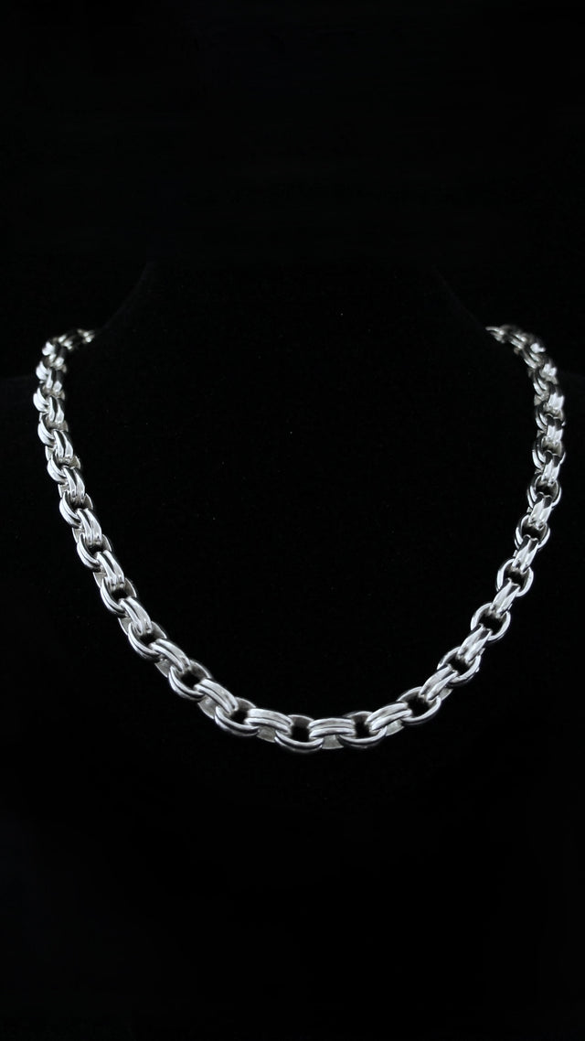 DOUBLE OVAL NECKLACE