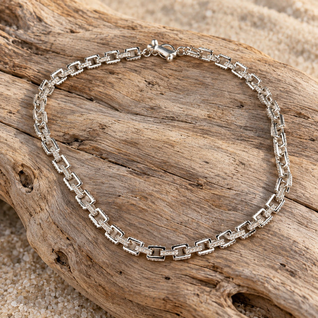 CAVIAR RECTANGLE NECKLACE