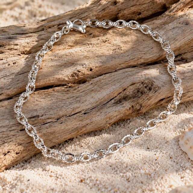 MINI DIAGONAL OVAL NECKLACE