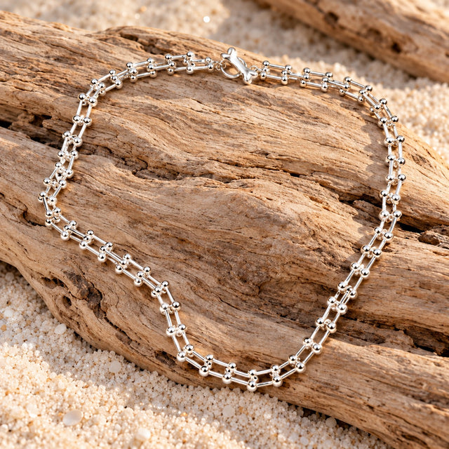 IRIS link necklace