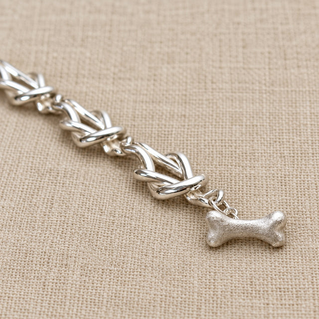 LOVE KNKOTS BRACLET