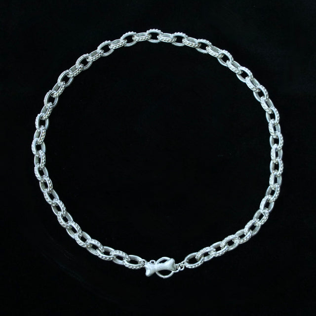 MINI CAVIAR OVAL NECKLACE